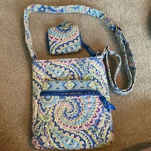 Vera Bradley cross body bag with matching wallet, almost new!